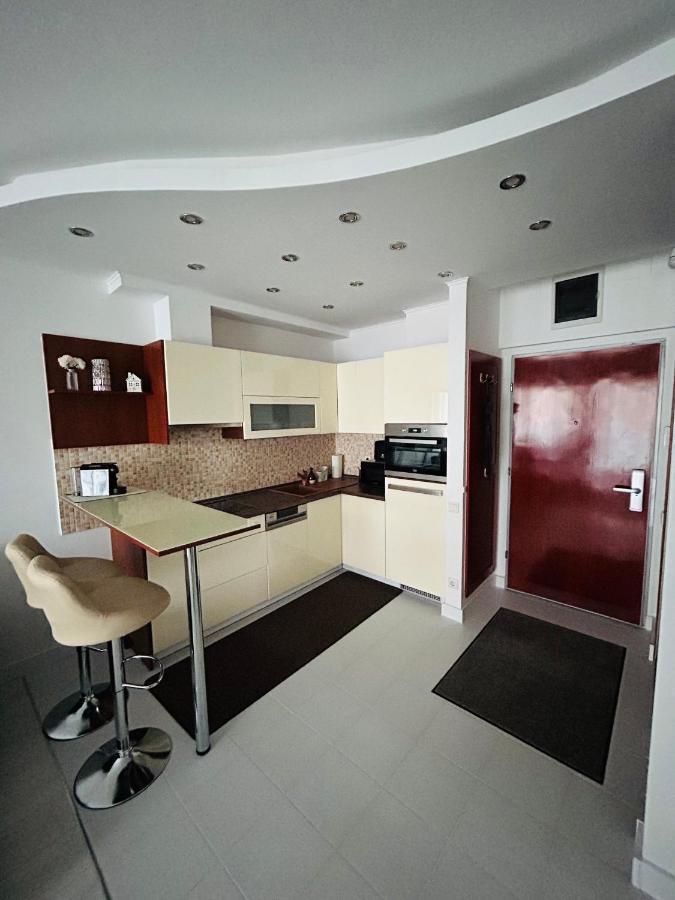 Marina Bay Apartman بودابست المظهر الخارجي الصورة